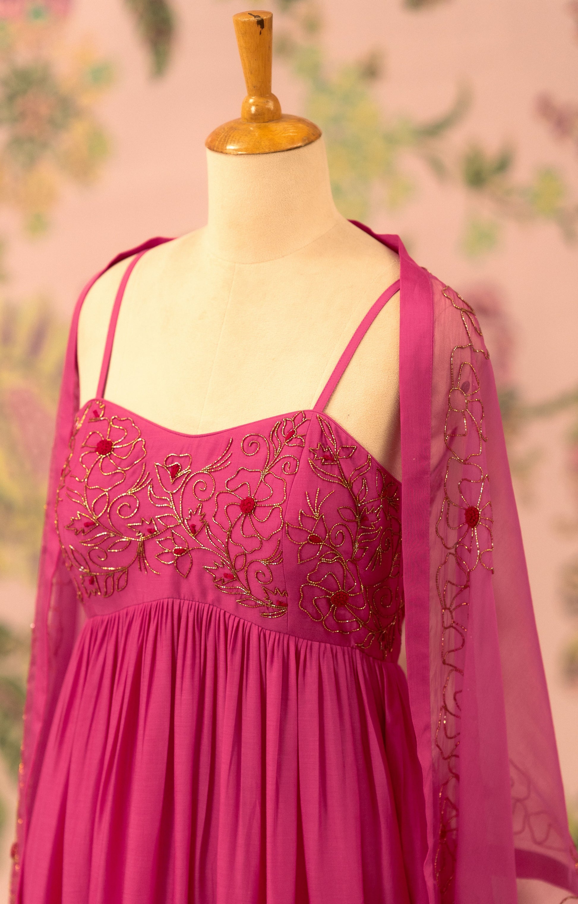 Pink strapped kurta set