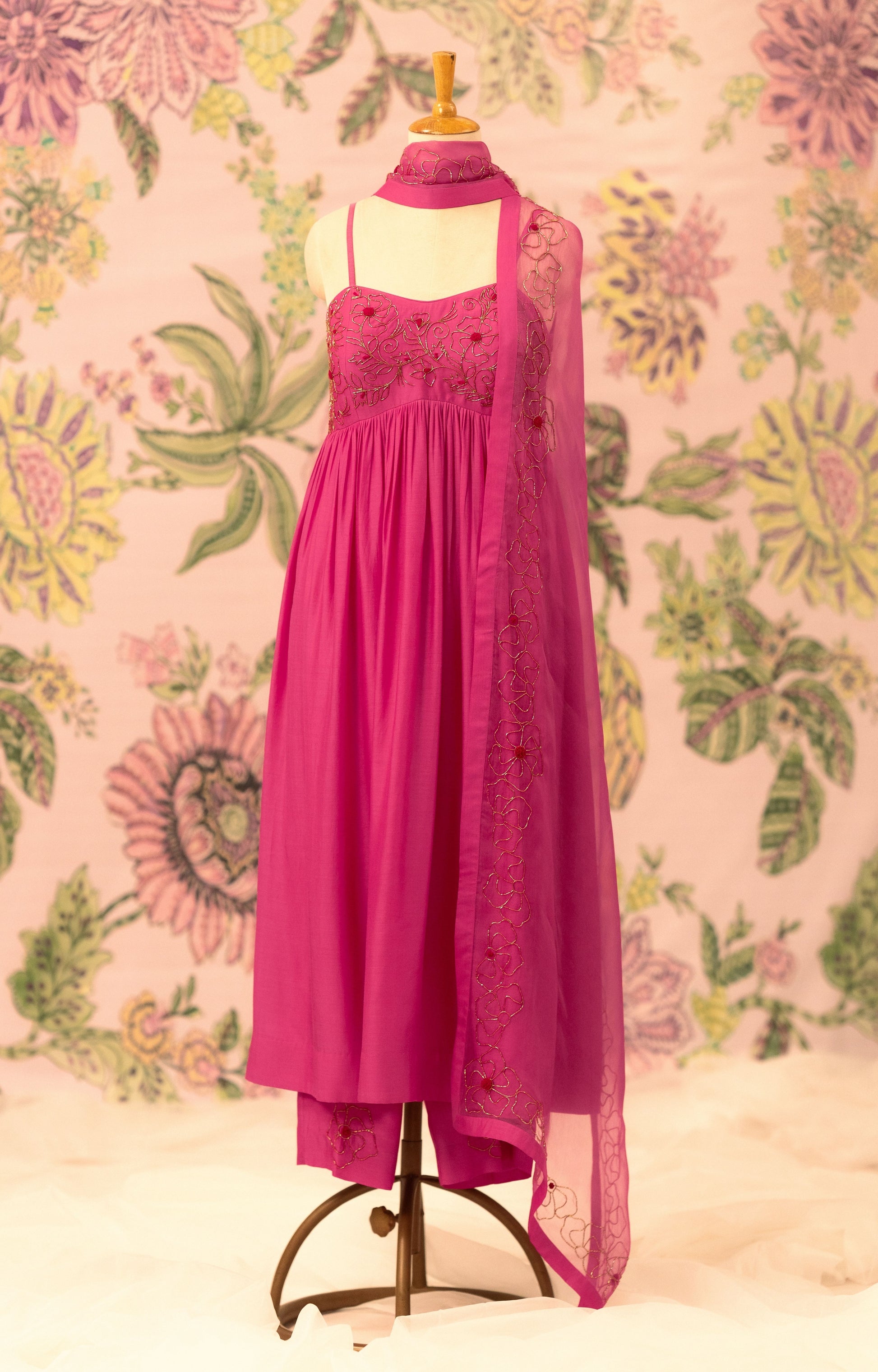 Pink strapped kurta set