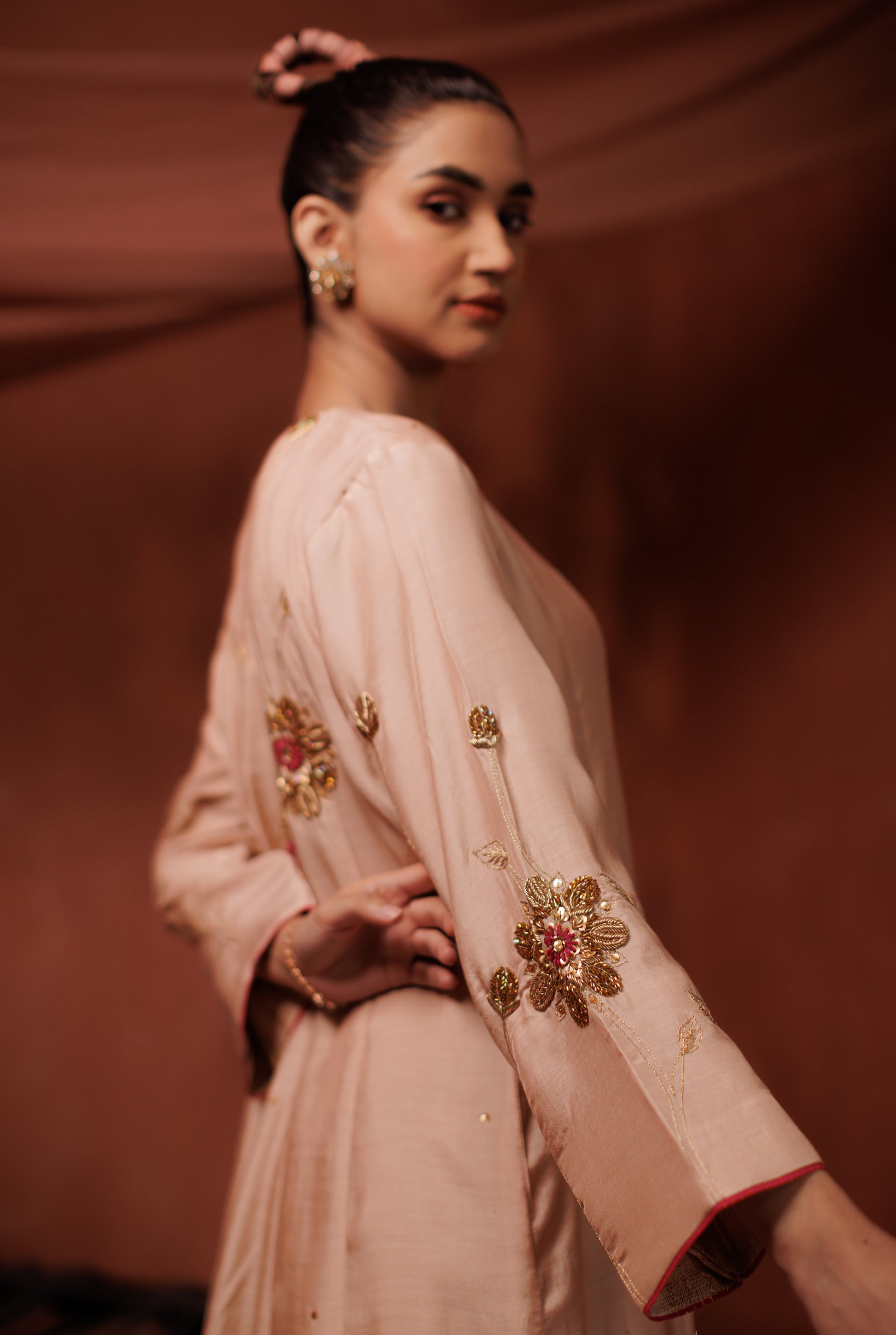 The Gulabi Anarkali Set