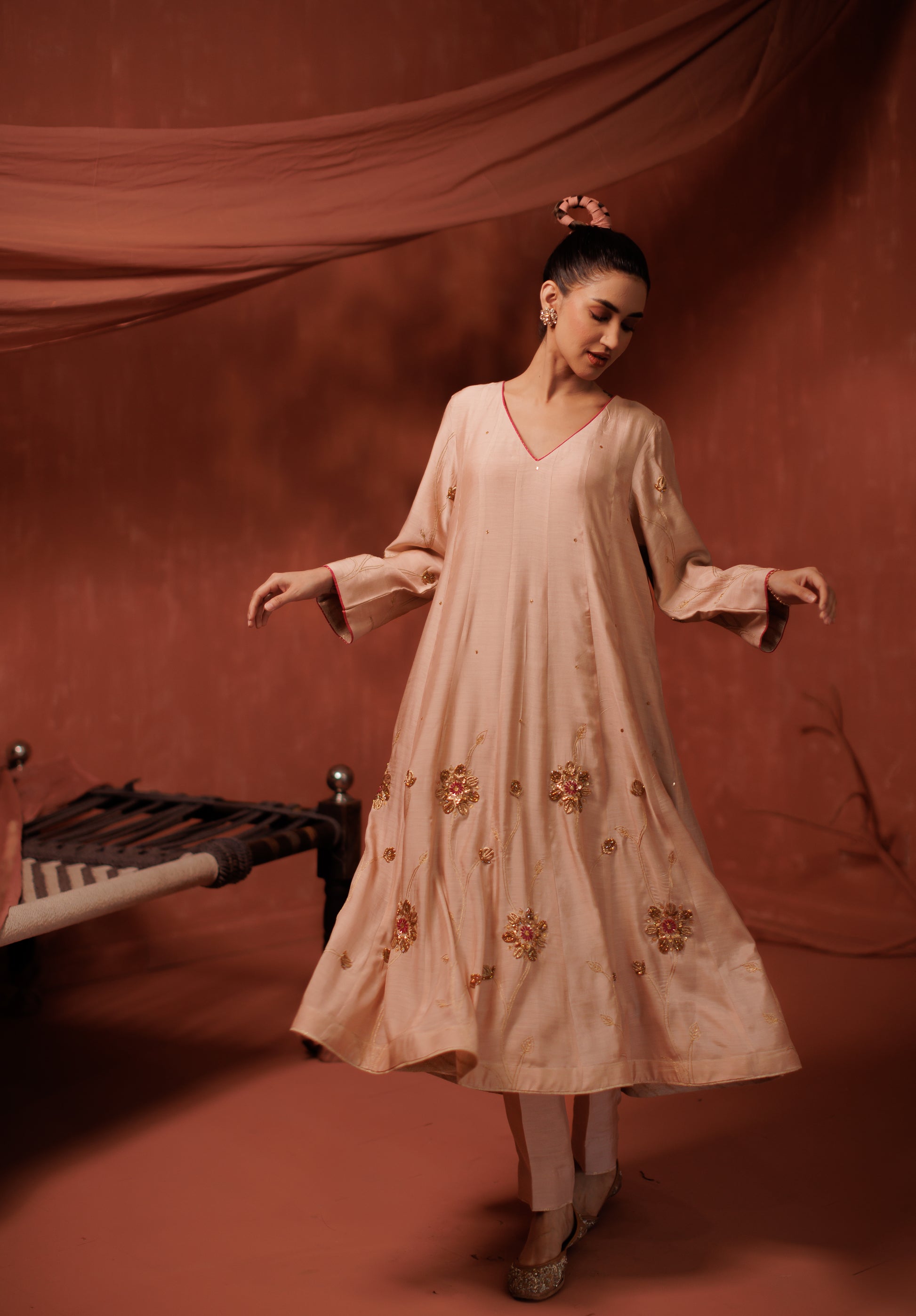 The Gulabi Anarkali Set