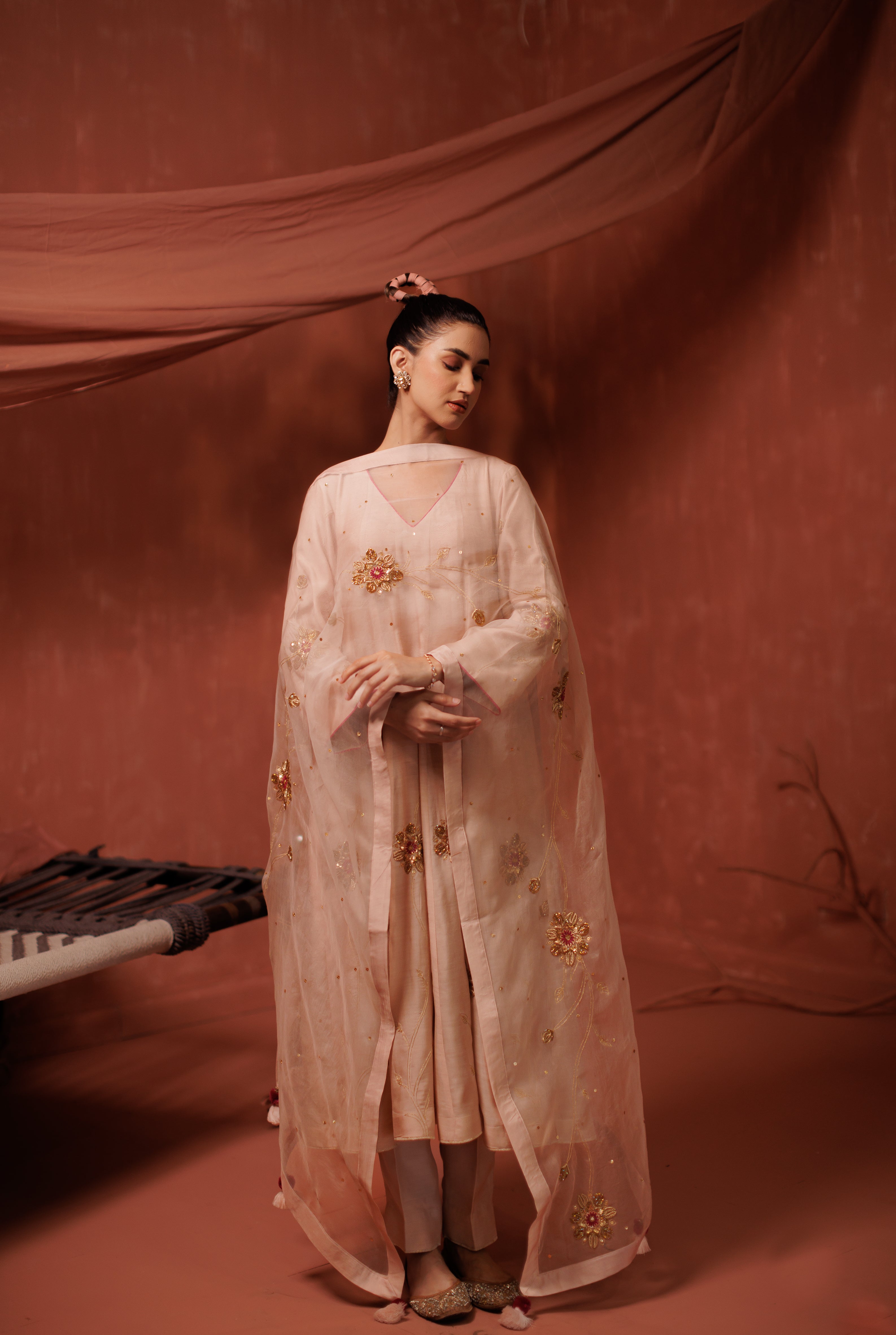 The Gulabi Anarkali Set
