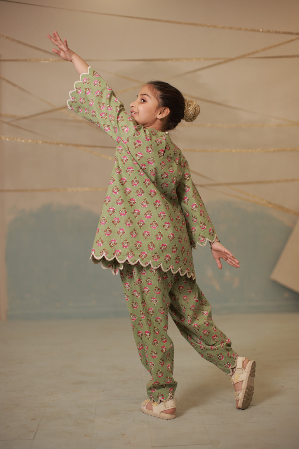 Green cream embroidery co-ord set with scallops for kids