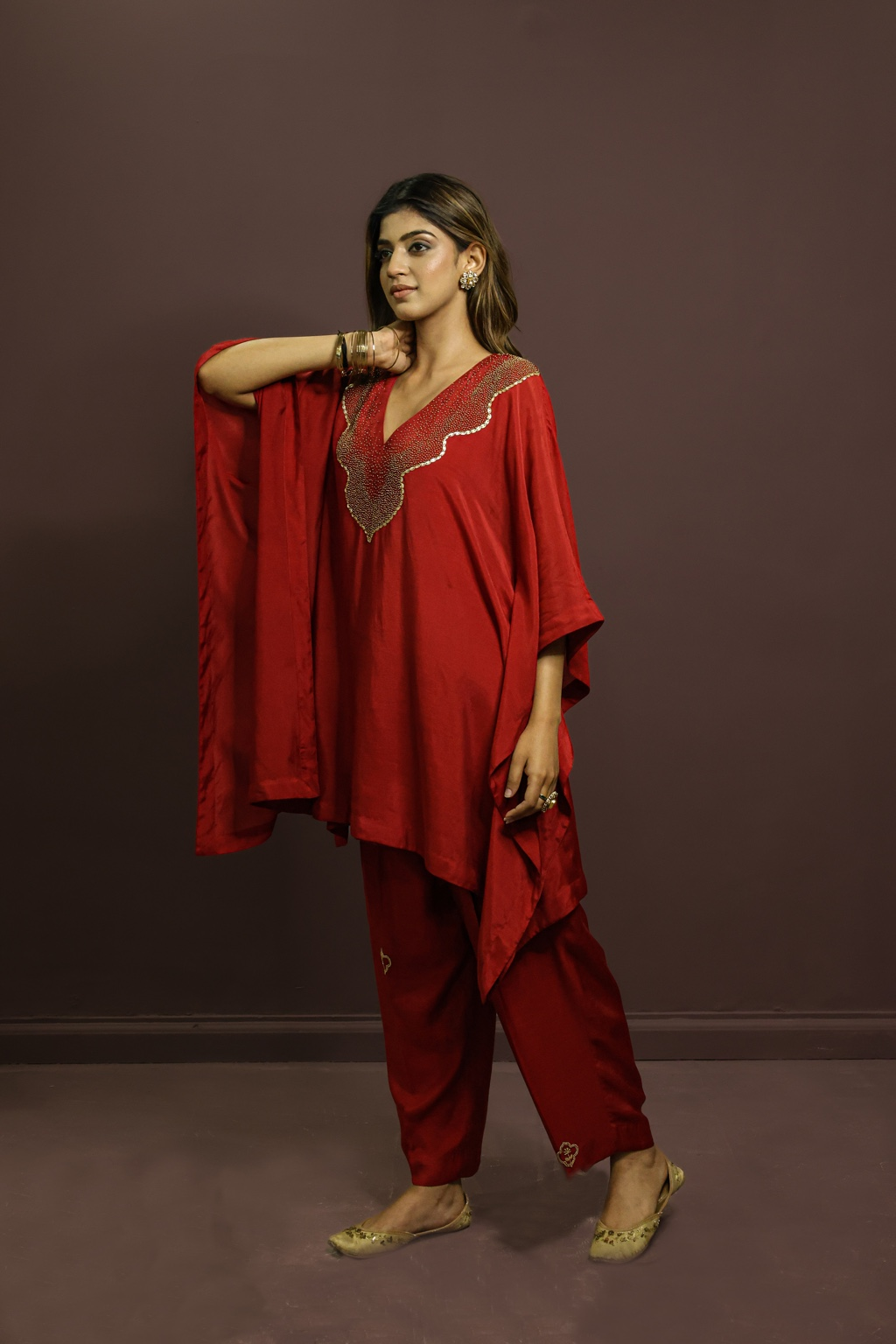 Laal zeba kaftan set