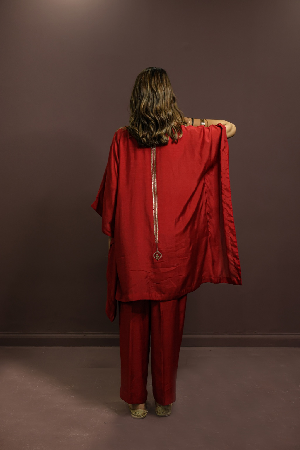 Laal zeba kaftan set