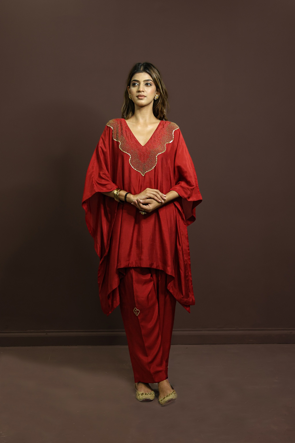 Laal zeba kaftan set