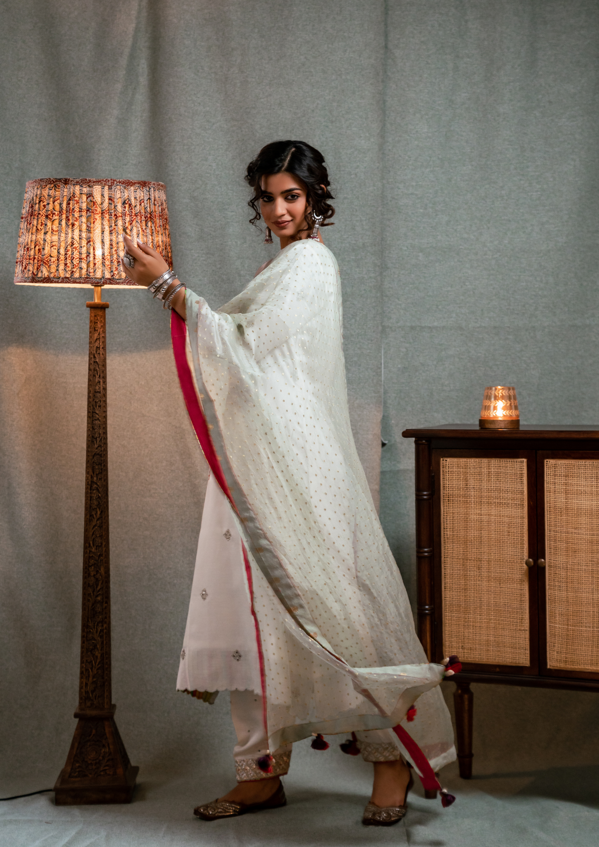 Off White Hand Embroidered Kurta with Pakistani Salwar Silk Organza Dupatta